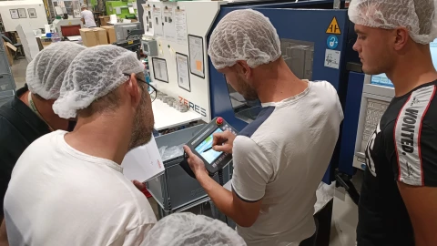 Hilectro Robot training