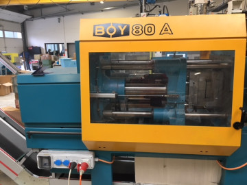 gebrauchte Spritzgießmaschine Boy