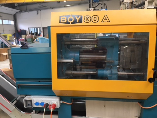 gebrauchte Spritzgießmaschine Boy