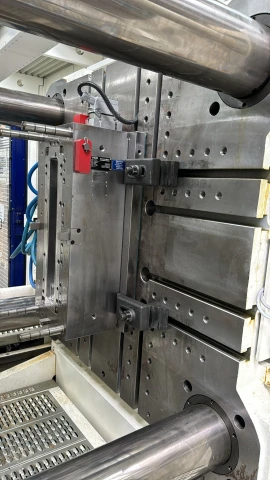 used injection moulding machine Haitian Jupiter III 9000