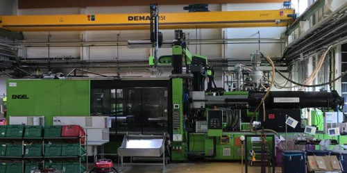 gebrauchte Spritzgießmaschine Engel+Robot