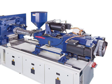 Servo-elektrische Einspritzeinheit

Das neue Design der Einspritzeinheit ist kompakter: Weniger Einzelkomponenten sorgen für mehr Stabilität und Dynamik im Einspritzvorgang. Die High-Speed-Einspritzeinheit 210h erreicht eine maximale Einspritzgeschwindigkeit von 500 mm/s.
