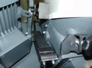 Hohe Zuverlässigkeit
ausgefeilte Sicherheitstechnik DIN ISO 13849-1 Performance Level C
läuft bei gefülltem Trichter an
Rotor einseitig doppelt gelagert